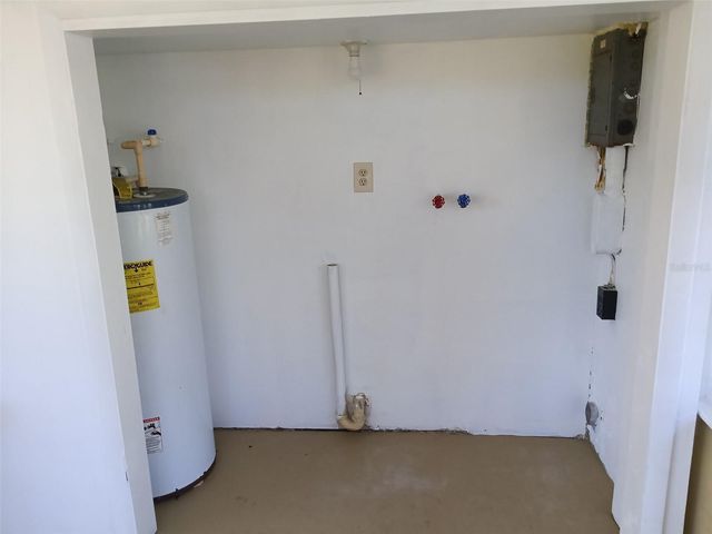 10611 DIXON DRIVE, Seminole, FL 33772