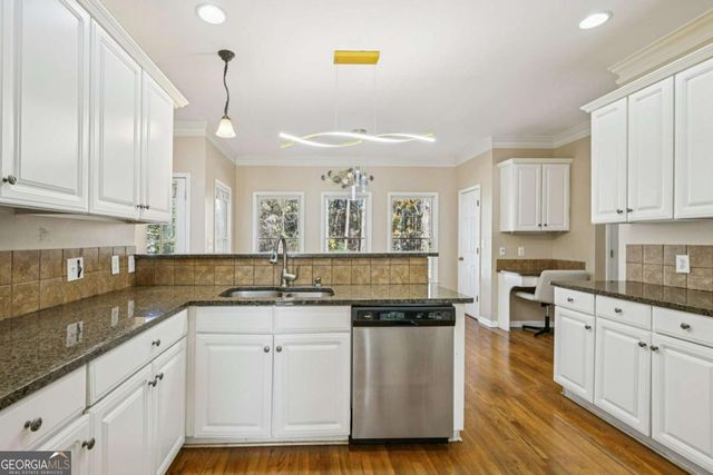 100 Julia Court, Fayetteville, GA 30214