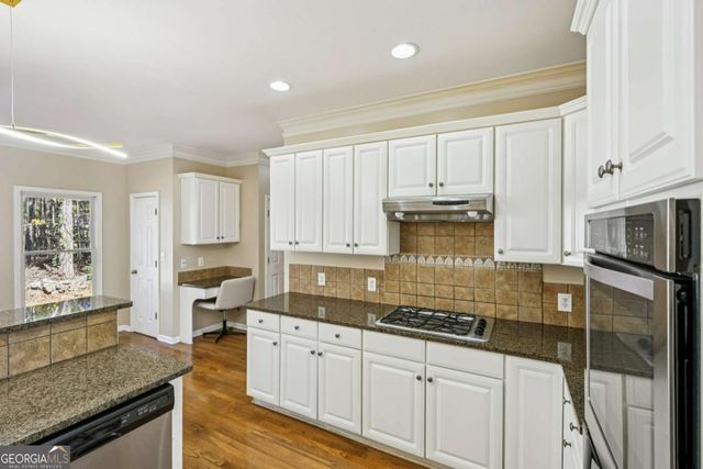 100 Julia Court, Fayetteville, GA 30214