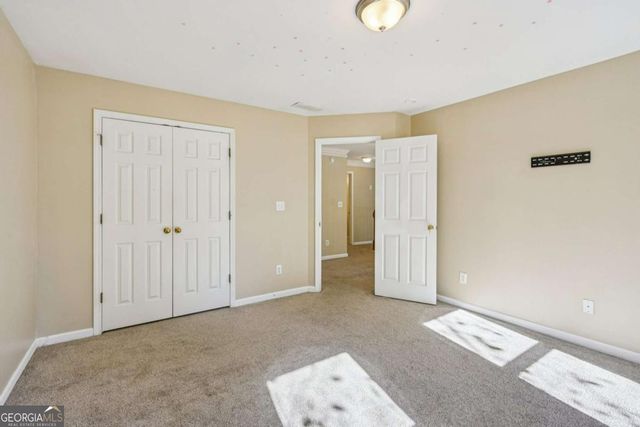 100 Julia Court, Fayetteville, GA 30214