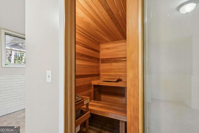 100 Julia Court, Fayetteville, GA 30214