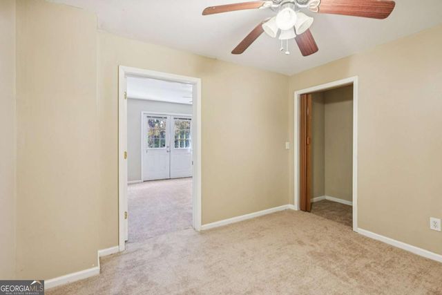 100 Julia Court, Fayetteville, GA 30214