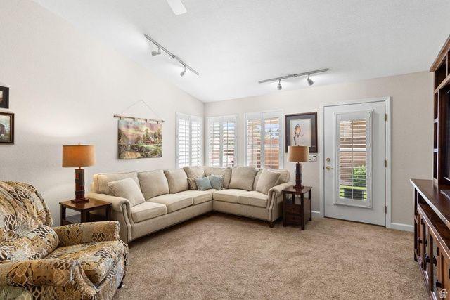4372 S LAZY RIVER DR, St. George, UT 84790