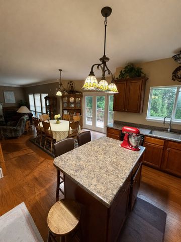 7524 Woodstream Dr, Nashville, TN 37221
