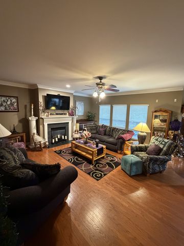 7524 Woodstream Dr, Nashville, TN 37221