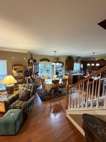 7524 Woodstream Dr, Nashville, TN 37221
