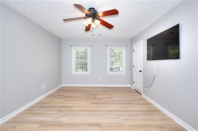 1961 Shoreline Trace, Grayson, GA 30017