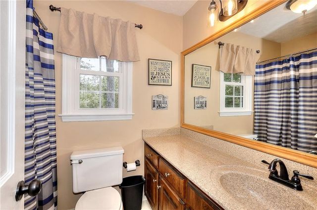 1961 Shoreline Trace, Grayson, GA 30017