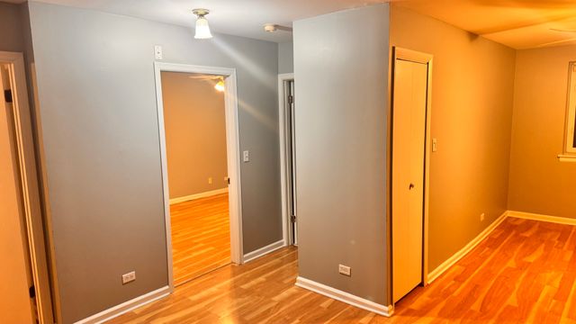 2843 W Arthur Avenue 1E, Chicago, IL 60645