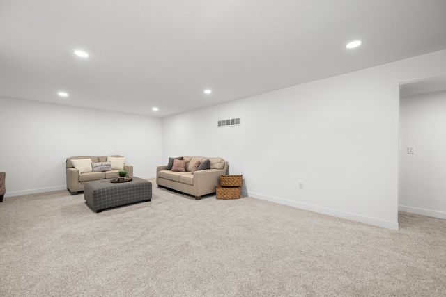 813 WILLIAMS Way, Carbon Cliff, IL 61239