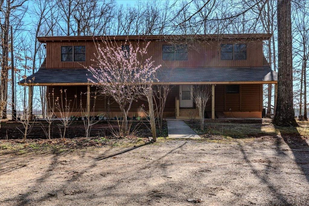 2192 Hixburg Road, Pamplin, VA 23958