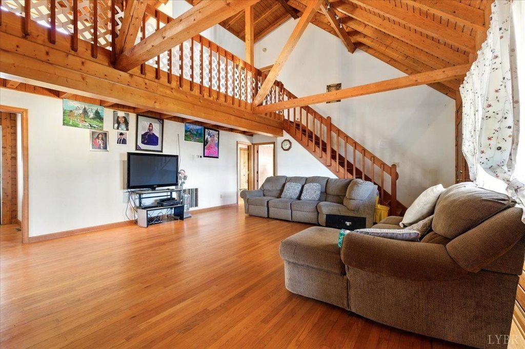 Image 10 of property listing at 2192 Hixburg Road, Pamplin, VA 23958