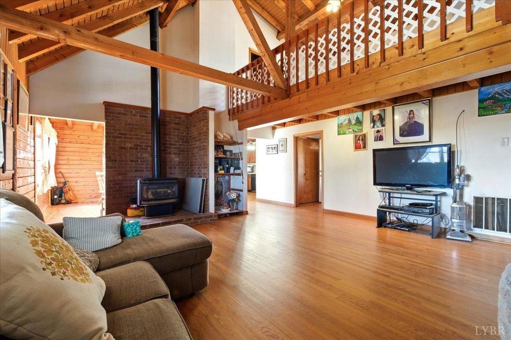 Image 9 of property listing at 2192 Hixburg Road, Pamplin, VA 23958