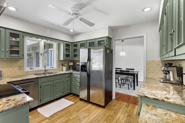 5318 Jonquil Court, Middleton, WI 53562