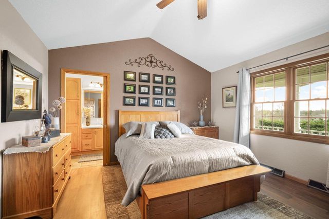 7475 Country View LANE, West Bend, WI 53090