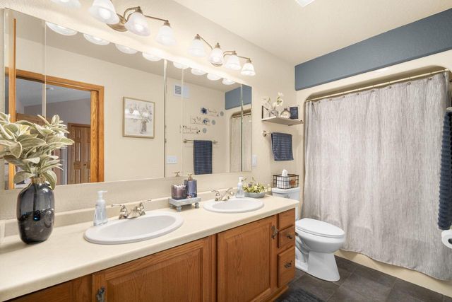 7475 Country View LANE, West Bend, WI 53090