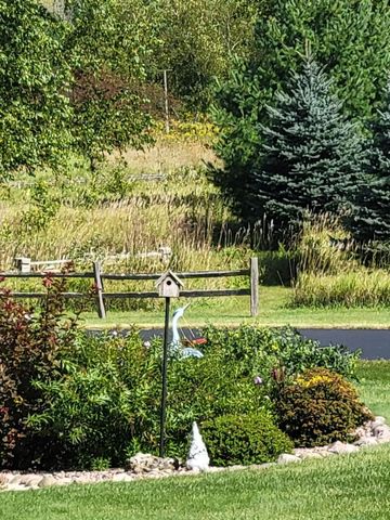 7475 Country View LANE, West Bend, WI 53090
