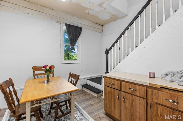 17 Robin Lane, Fenton, MO 63026