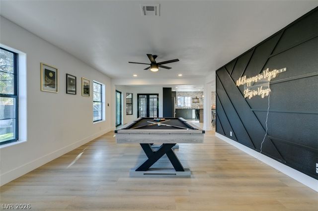 1860 Ski Slope Circle, Las Vegas, NV 89117