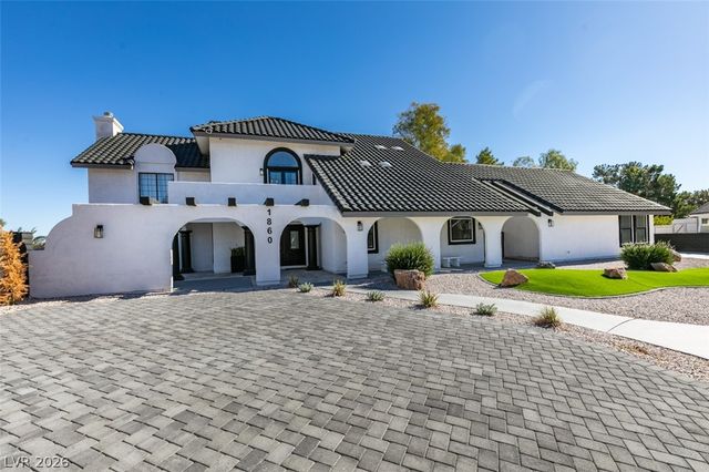 1860 Ski Slope Circle, Las Vegas, NV 89117