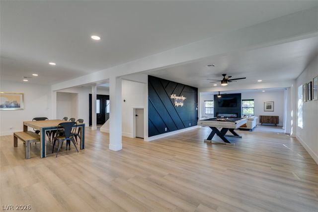 1860 Ski Slope Circle, Las Vegas, NV 89117