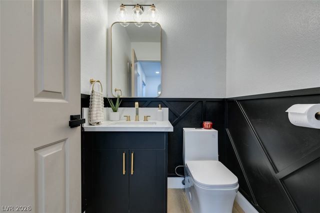 1860 Ski Slope Circle, Las Vegas, NV 89117