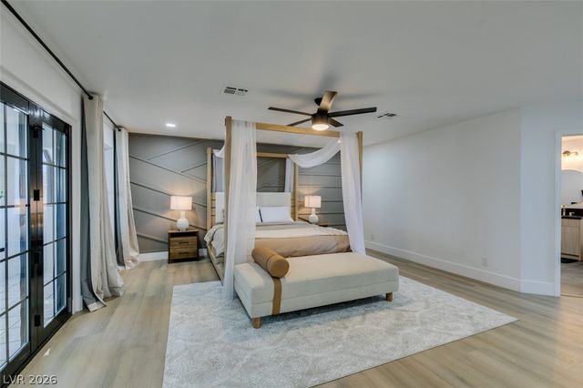 1860 Ski Slope Circle, Las Vegas, NV 89117