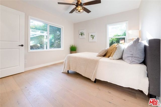 1435 W 71st Street, Los Angeles, CA 90047