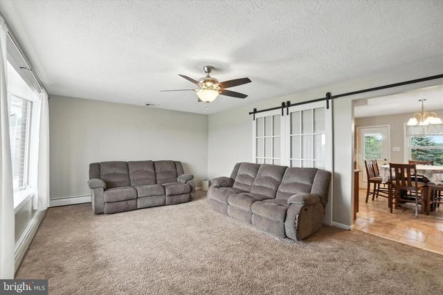 838 DELTA RD, Red Lion, PA 17356