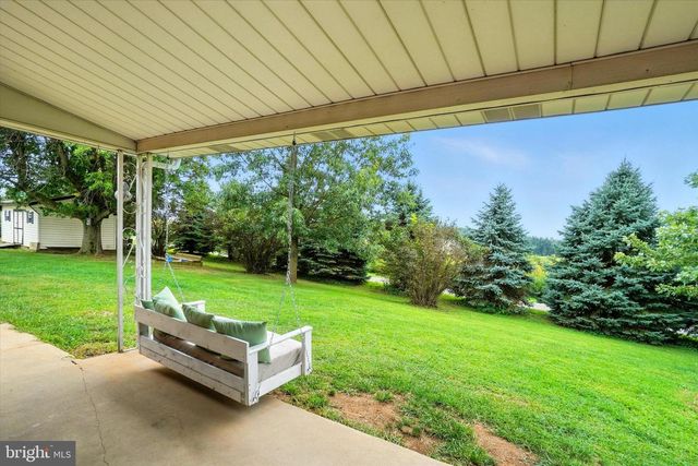838 DELTA RD, Red Lion, PA 17356