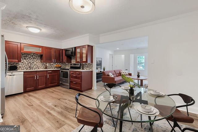 1967 Brian Way, Decatur, GA 30033