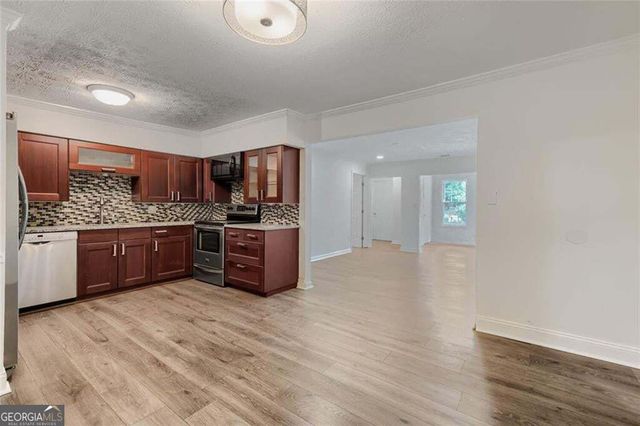 1967 Brian Way, Decatur, GA 30033
