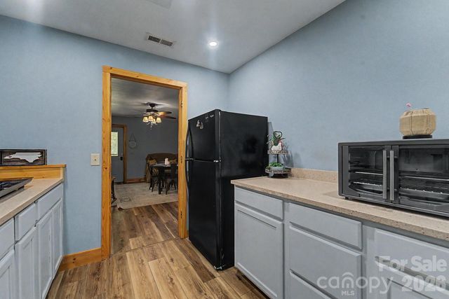 91 Tibi Lane, Waynesville, NC 28785