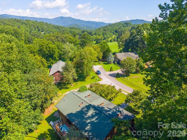 91 Tibi Lane, Waynesville, NC 28785
