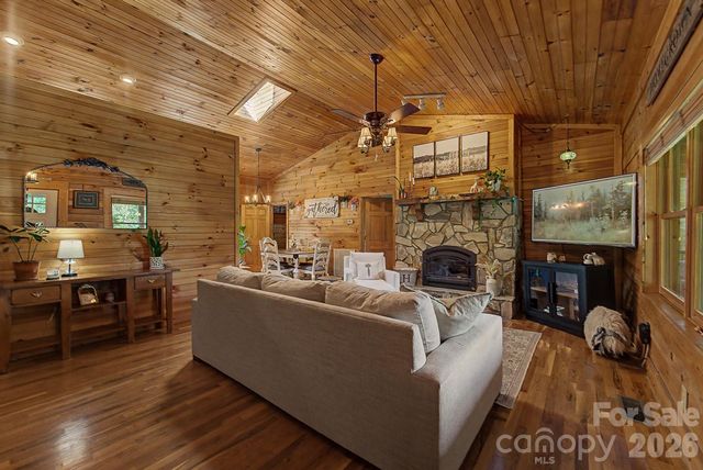 91 Tibi Lane, Waynesville, NC 28785