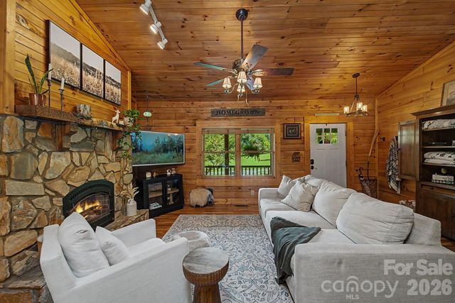 91 Tibi Lane, Waynesville, NC 28785