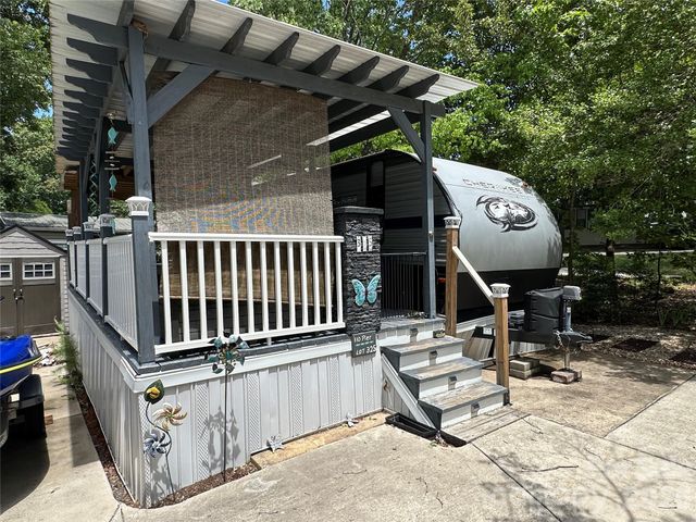 110 Pier Avenue, New London, NC 28127