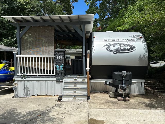 110 Pier Avenue, New London, NC 28127
