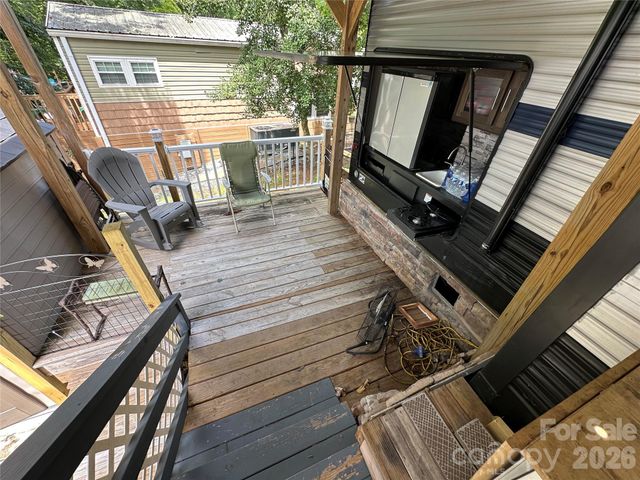 110 Pier Avenue, New London, NC 28127