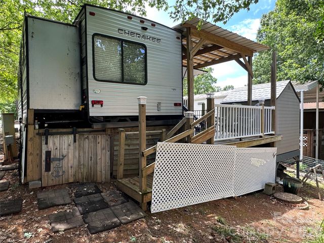 110 Pier Avenue, New London, NC 28127