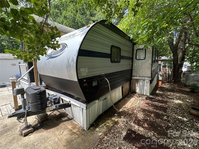 110 Pier Avenue, New London, NC 28127