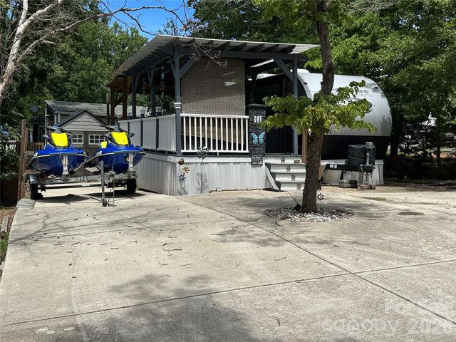 110 Pier Avenue, New London, NC 28127