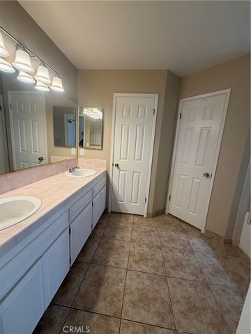 6504 Quaking Aspen, Bakersfield, CA 93313