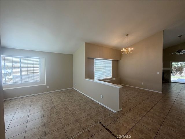 6504 Quaking Aspen, Bakersfield, CA 93313
