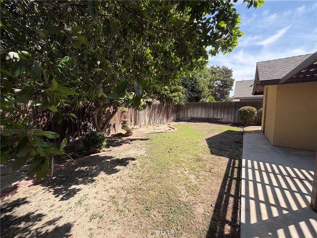 6504 Quaking Aspen, Bakersfield, CA 93313