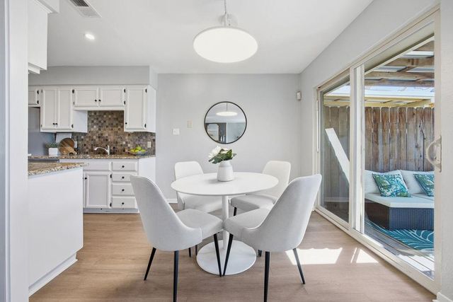 6486 Hart LN, Austin, TX 78731