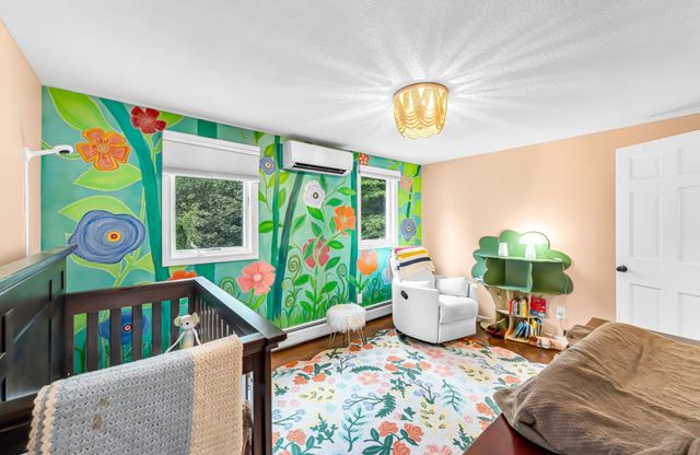 908 Frank Smith Rd, Longmeadow, MA 01106