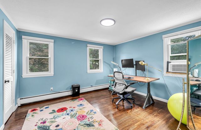 908 Frank Smith Rd, Longmeadow, MA 01106