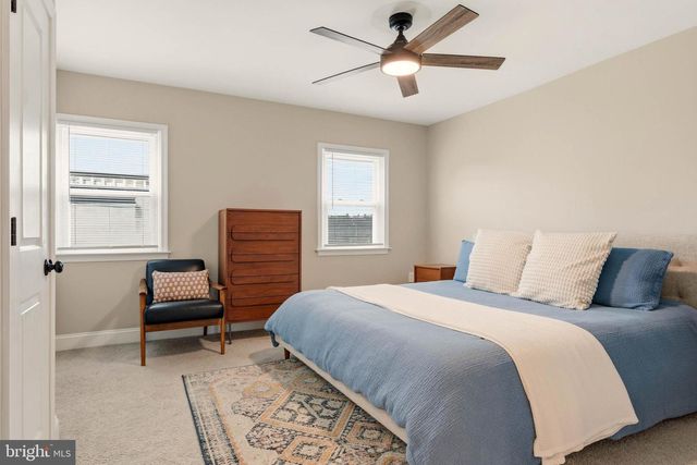 738 HARRY ST, Conshohocken, PA 19428