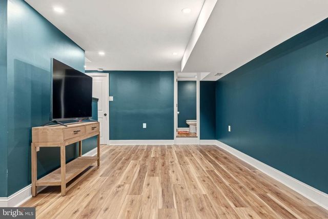 738 HARRY ST, Conshohocken, PA 19428